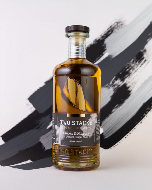 TWO STACKS  Smoke & Mirrors Peated Single Malt 48% 700ml  (ﾄｭｰｽﾀｯｸｽ ｽﾓｰｸ&ﾐﾗｰｽﾞﾋﾟｰﾃｯﾄﾞｼﾝｸﾞﾙﾓﾙﾄ)